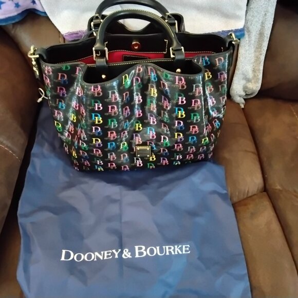 Dooney Db75 Large Barlow Multicolor Satchel/Crossbody New with Tags - Picture 5 of 7